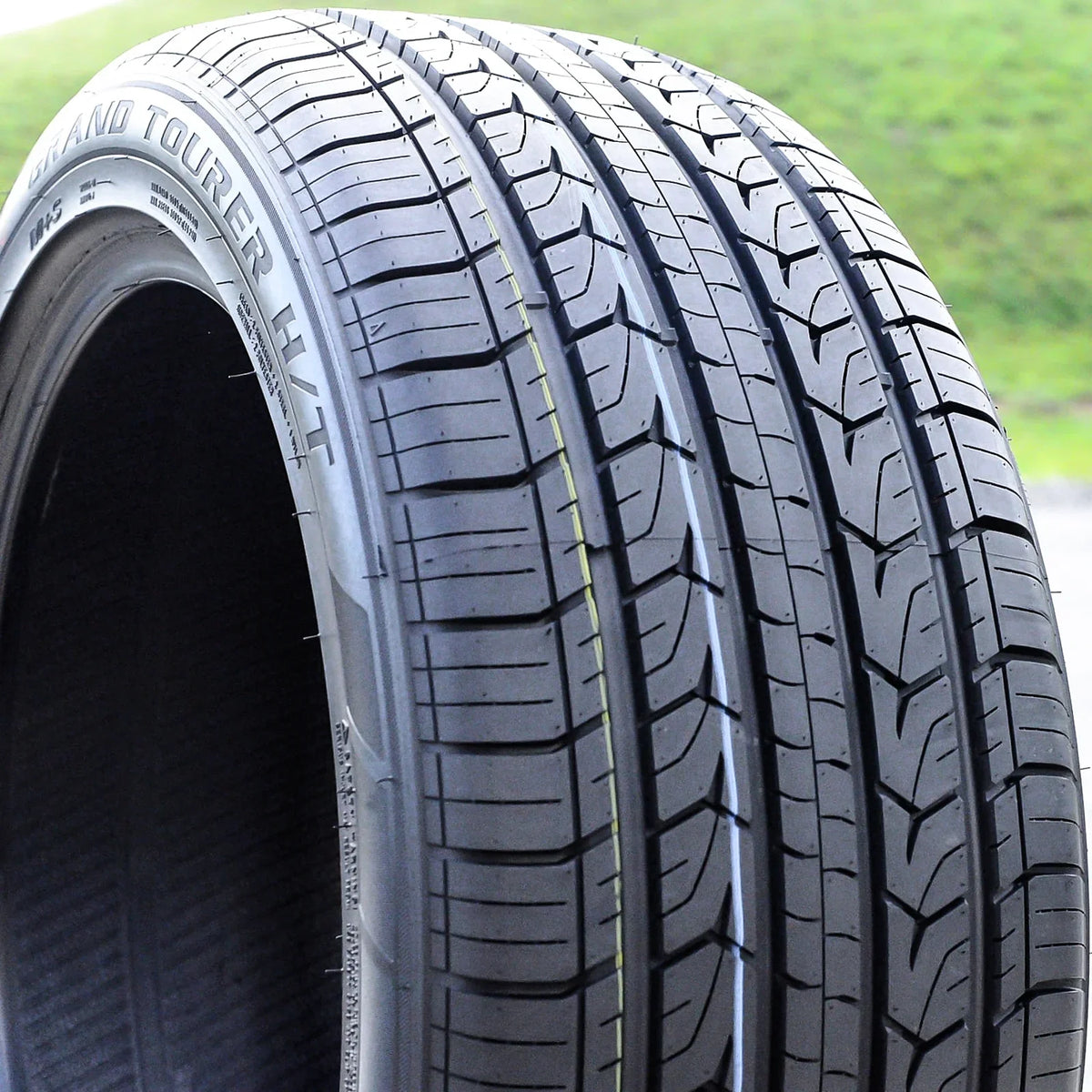 Set of 4 (FOUR) Joyroad Grand Tourer H/T 235/50R19 99V A/S All Season Tires Fits: 2018-19 Chevrolet Equinox Premier, 2020-23 Chevrolet Equinox LT - Exclusive Design