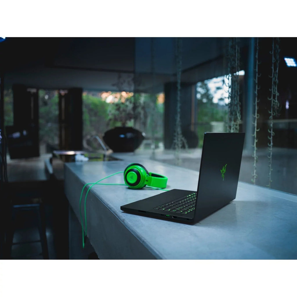 Razer Blade 15 Advanced Edition 15.6" 4K UHD Gaming Laptop, i9 i9-12900H, NVIDIA GeForce RTX 3080 Ti 16 GB, 1TB SSD, Windows 11 Home