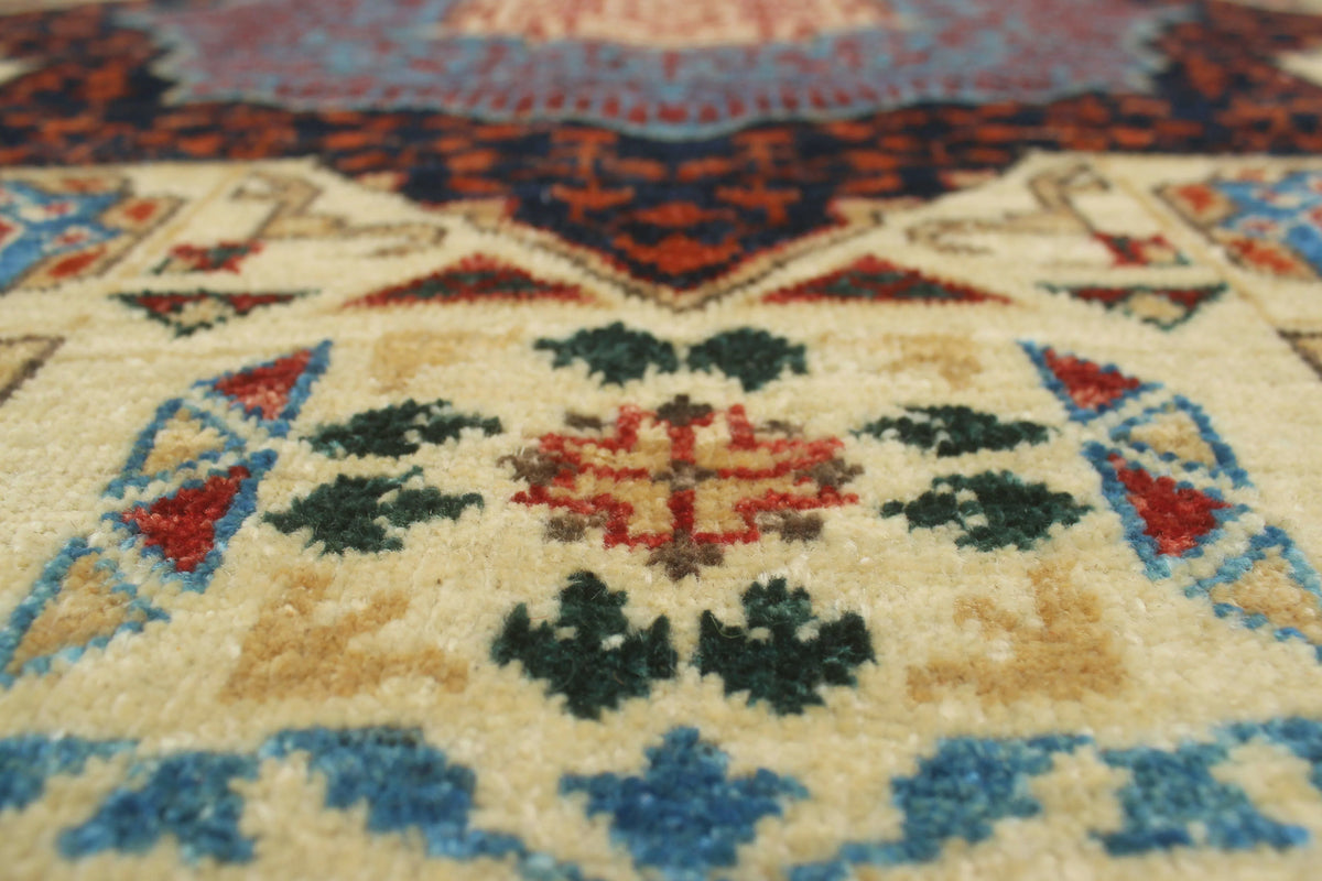 Aria Stephen Ivory/Blue Runner, 9'10" x 13'4" - Exclusive Design