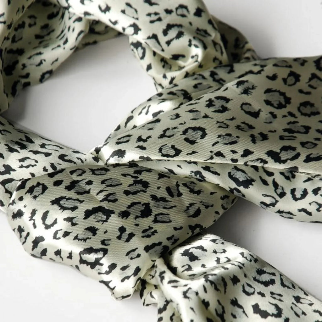 Scarf/Wrap/Shawl(Large) Equipment