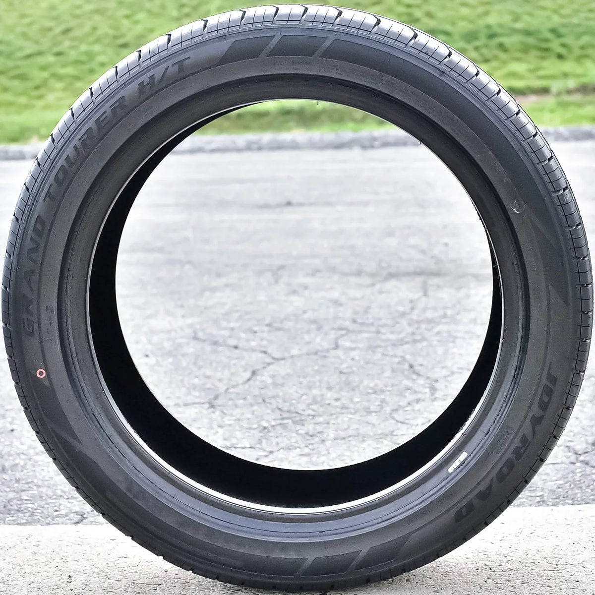 Set of 4 (FOUR) Joyroad Grand Tourer H/T 235/50R19 99V A/S All Season Tires Fits: 2018-19 Chevrolet Equinox Premier, 2020-23 Chevrolet Equinox LT - Exclusive Design