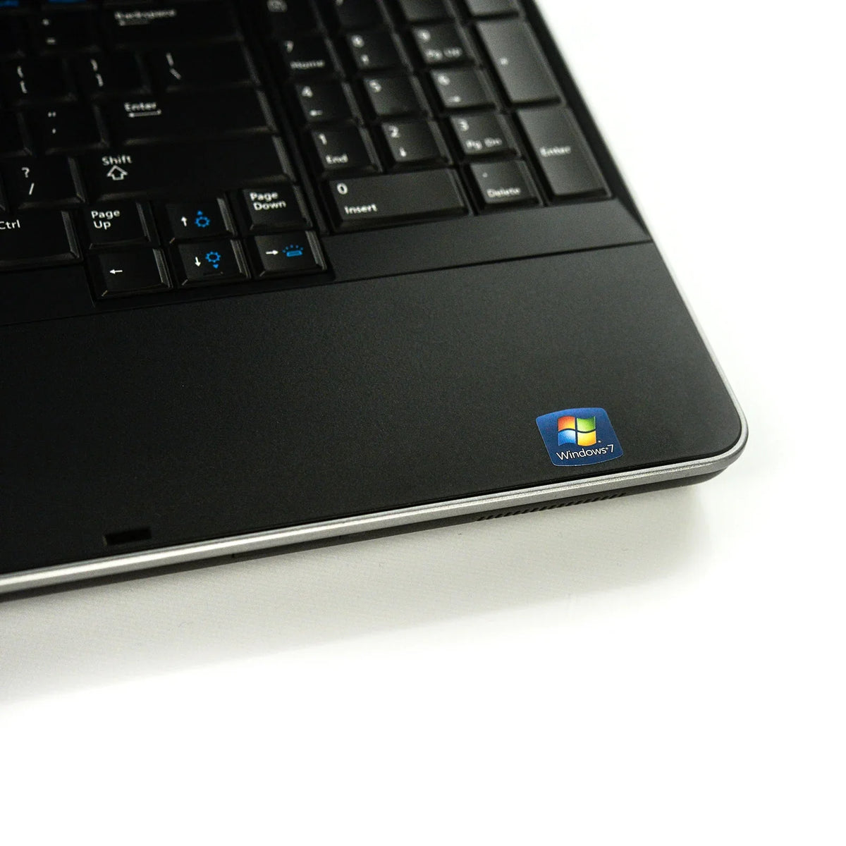 Used E6540 Laptop i7 Dual- 4GB 256GB SSD Win 10 Pro B v.WCB - Exclusive Design